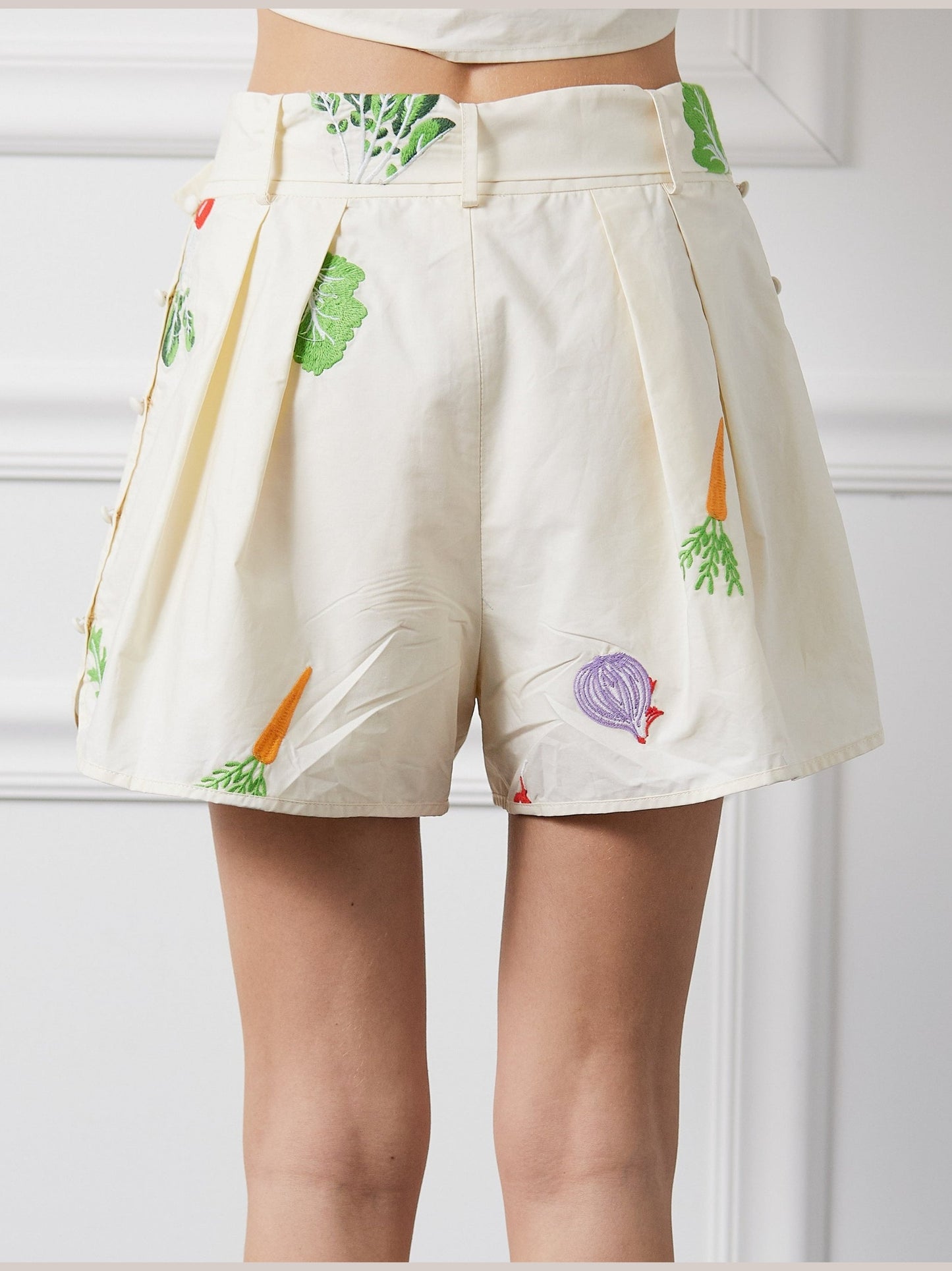 Berta Embroidered Veggie Belted Shorts