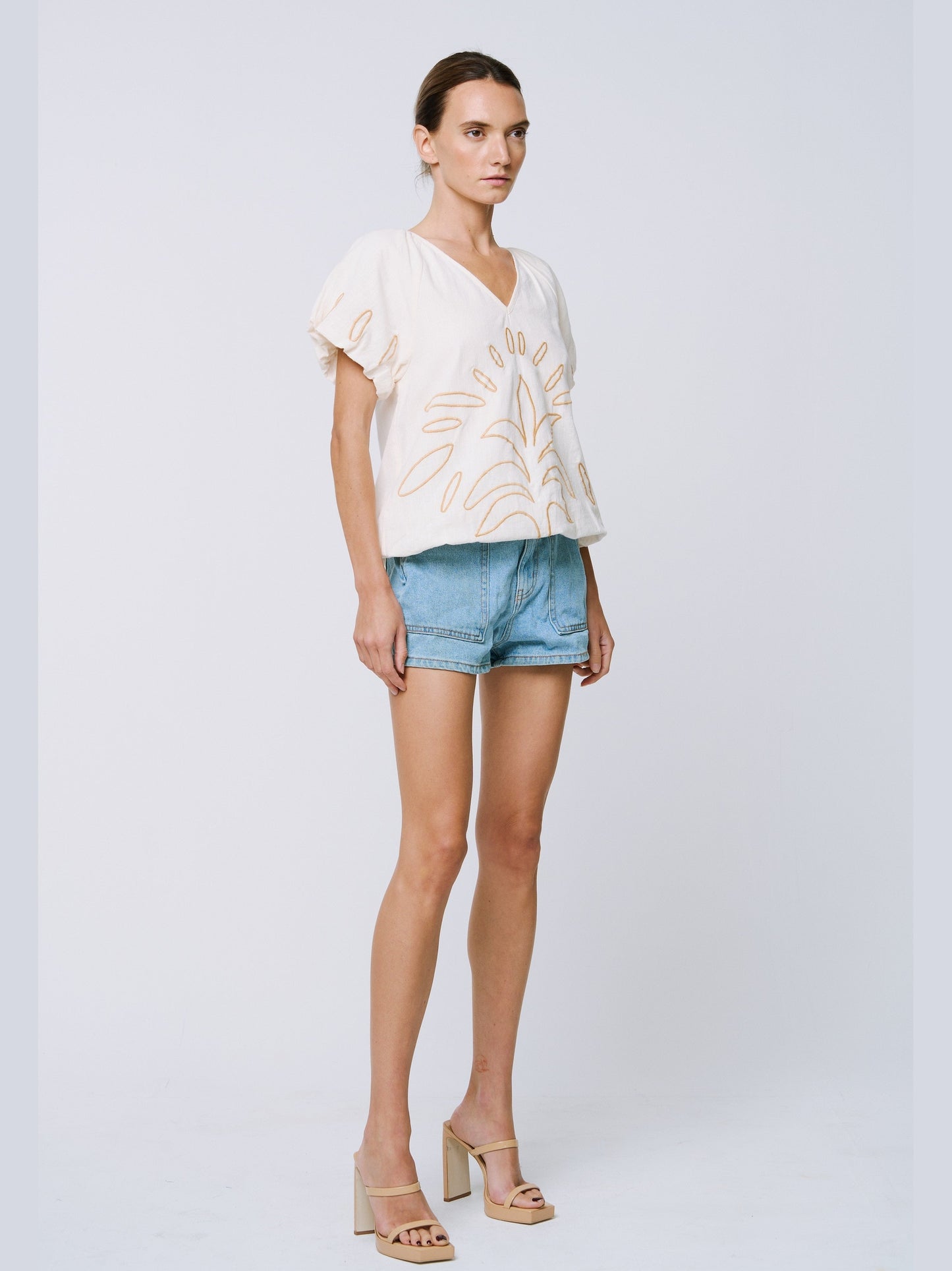 Celsey Palm Embroidered Puff Sleeve Top