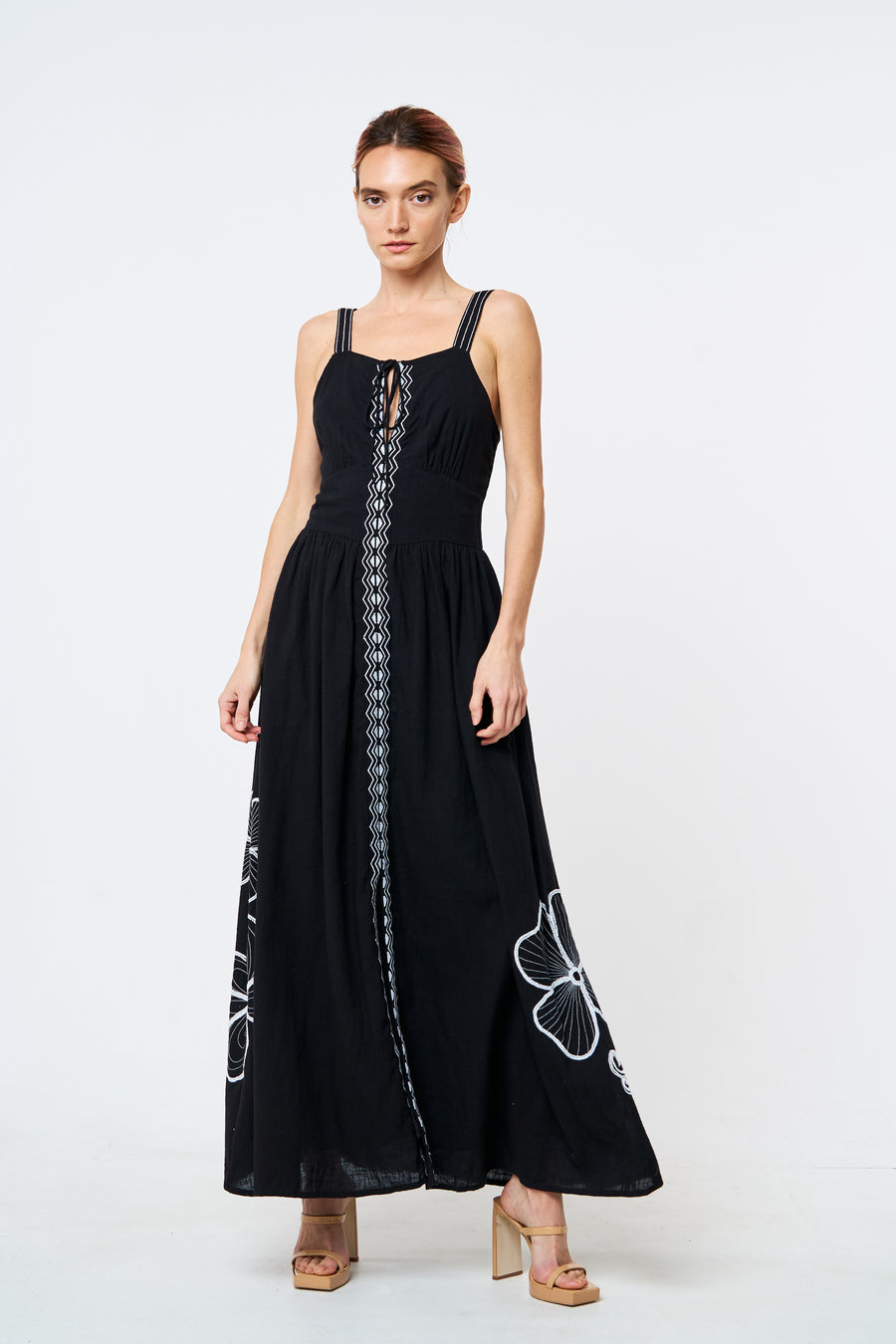 Peggy Flower Embroidery Maxi Dress