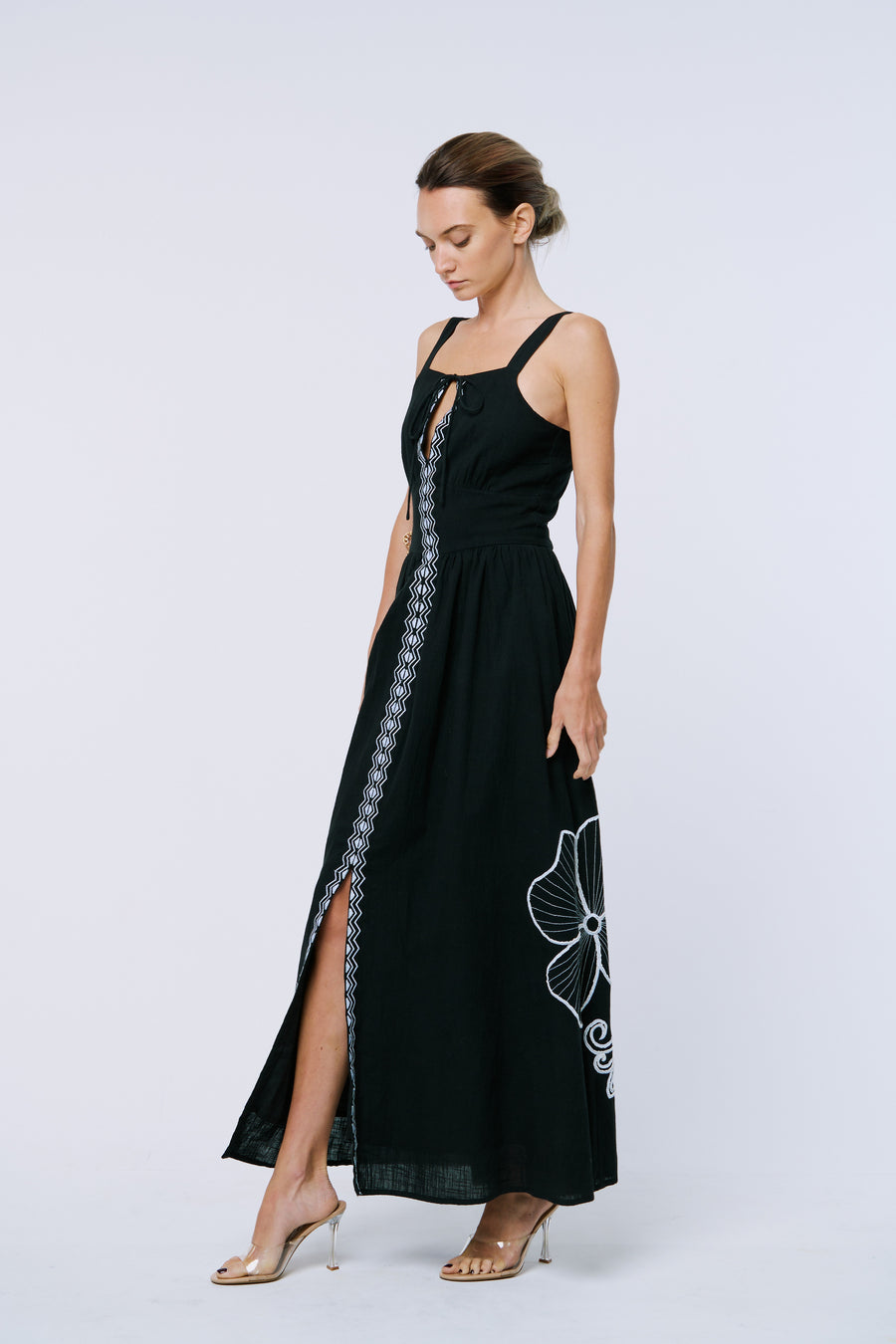 Peggy Flower Embroidery Maxi Dress