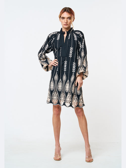 Cargar la imagen 1 en la vista de la galería. Vestido mini con bordados y gotas de Dianna