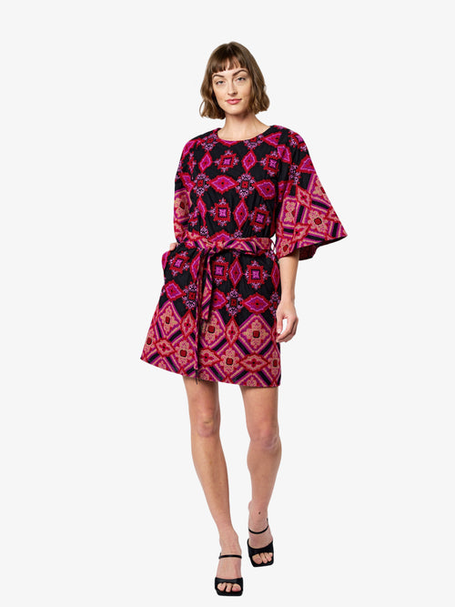 Cargar la imagen 1 en la vista de la galería. Daelyn Embroidered Mini Dress