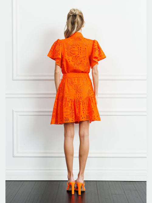 Cargar la imagen 1 en la vista de la galería. Zenaida Eyelet Tie Waist Dress