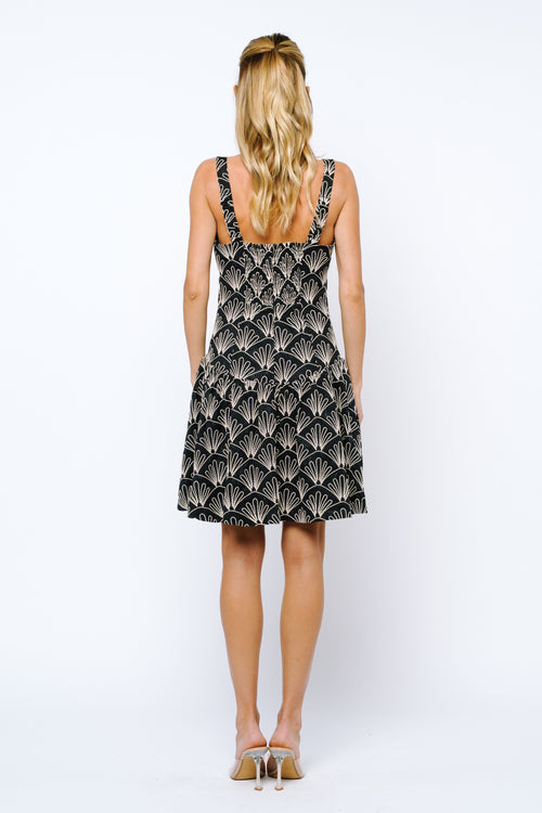 Cargar la imagen 1 en la vista de la galería. Nova Embroidered Denim Mini Dress