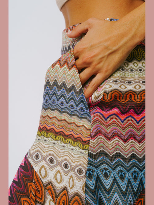 Cargar la imagen 1 en la vista de la galería. Abbi Terciopelo bordado