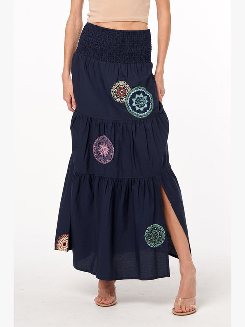 Cargar la imagen 1 en la vista de la galería. Hazel Embroidered Medallion Slit Maxi Skirt