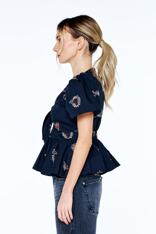 Cargar la imagen 1 en la vista de la galería. Liyana Embroidered Tie Front Peplum Top