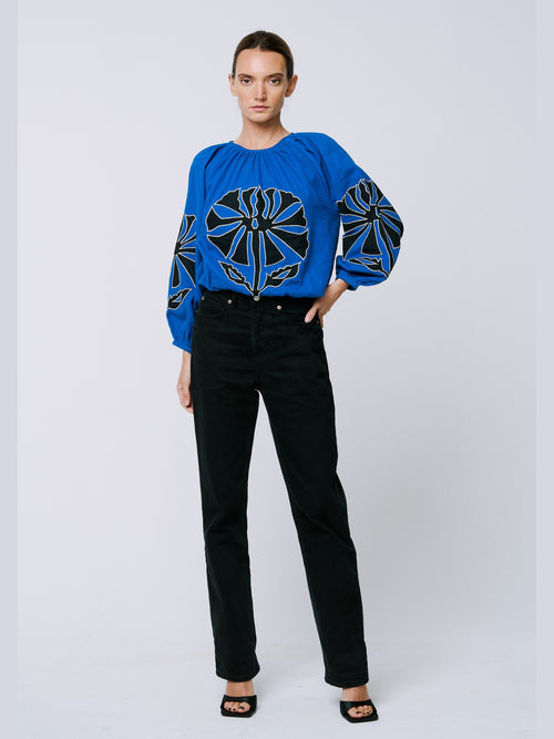 Cargar la imagen 1 en la vista de la galería. Blusa con mangas de obispo bordadas de Ginnie 