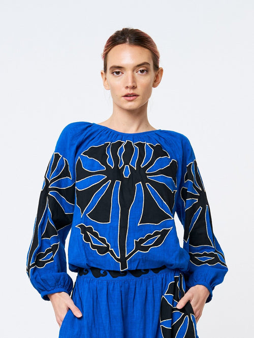 Cargar la imagen 1 en la vista de la galería. Blusa con mangas de obispo bordadas de Ginnie 