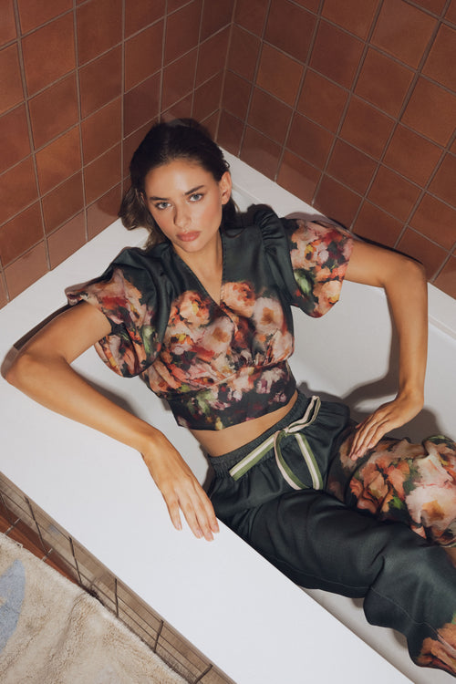Cargar la imagen 1 en la vista de la galería. Emel Floral Print Pudd Sleeve Top
