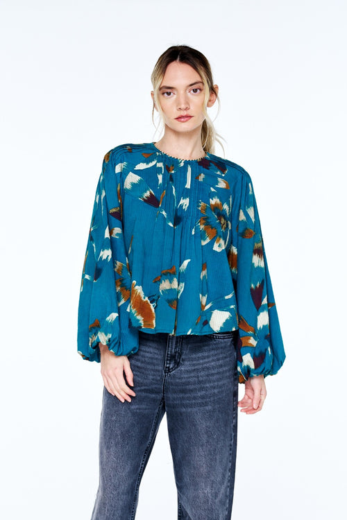Load image 1 in gallery view. Faye Seersucker Pintuck Long Sleeve Top