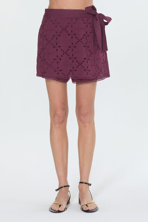 Cargar la imagen 1 en la vista de la galería. Amani Embroidered Eyelet Tie Waist Skort